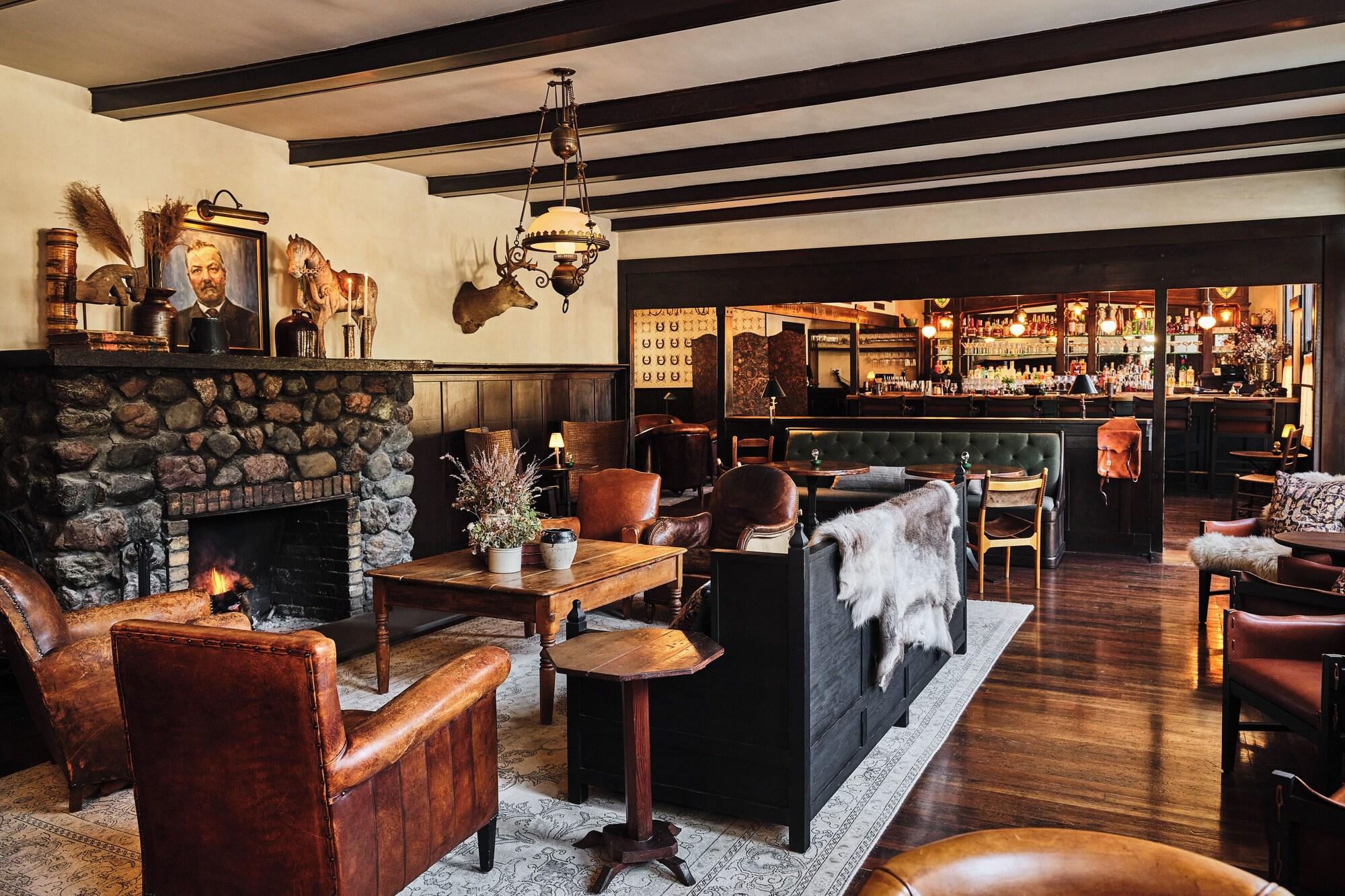 Vista Lobby The Inn at Mattei's Tavern