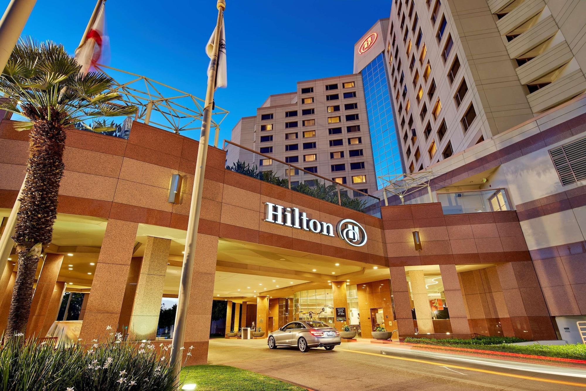 Vista Exterior Hilton Long Beach Hotel