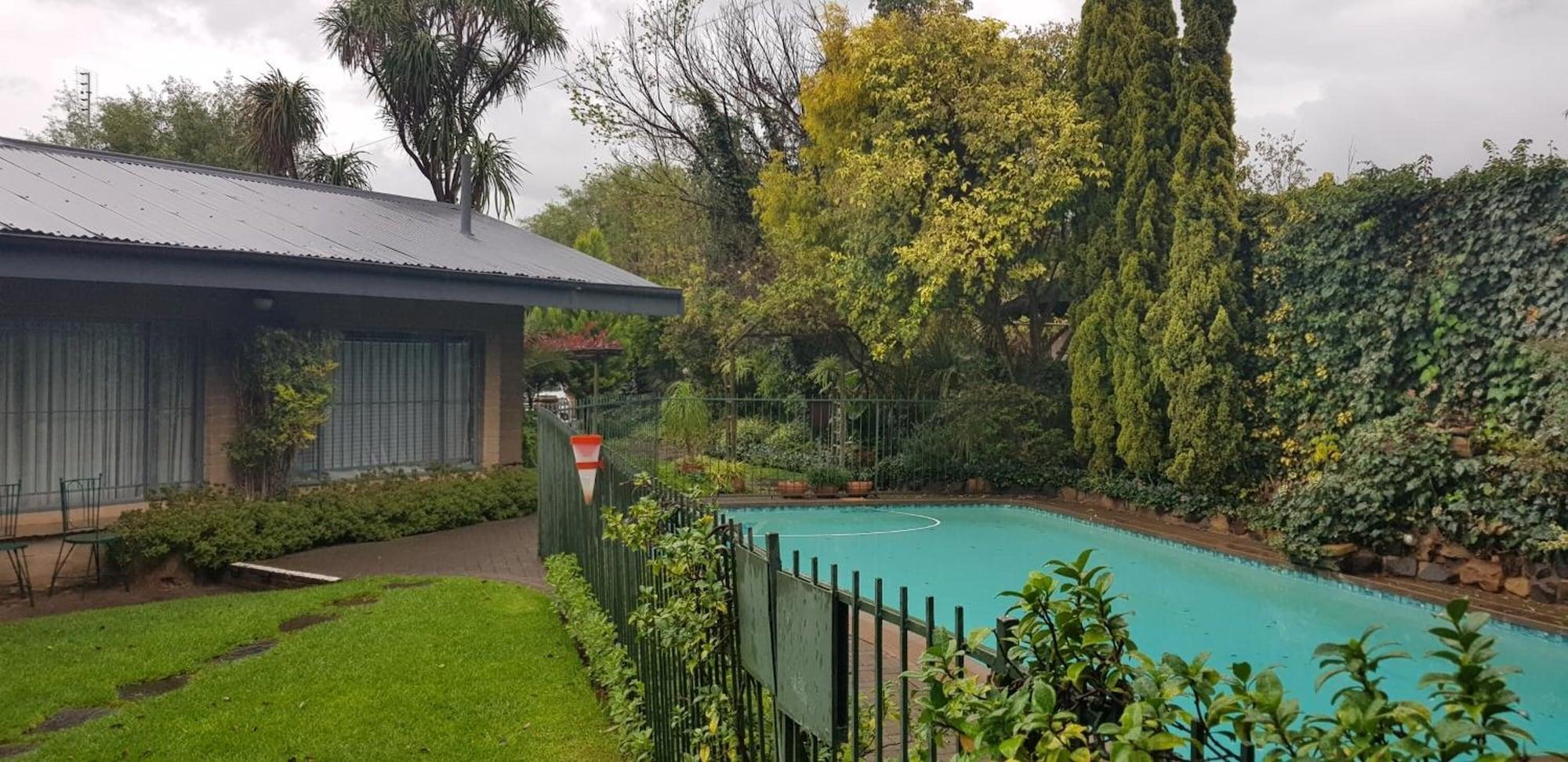 Vista Piscina Dias Guest House