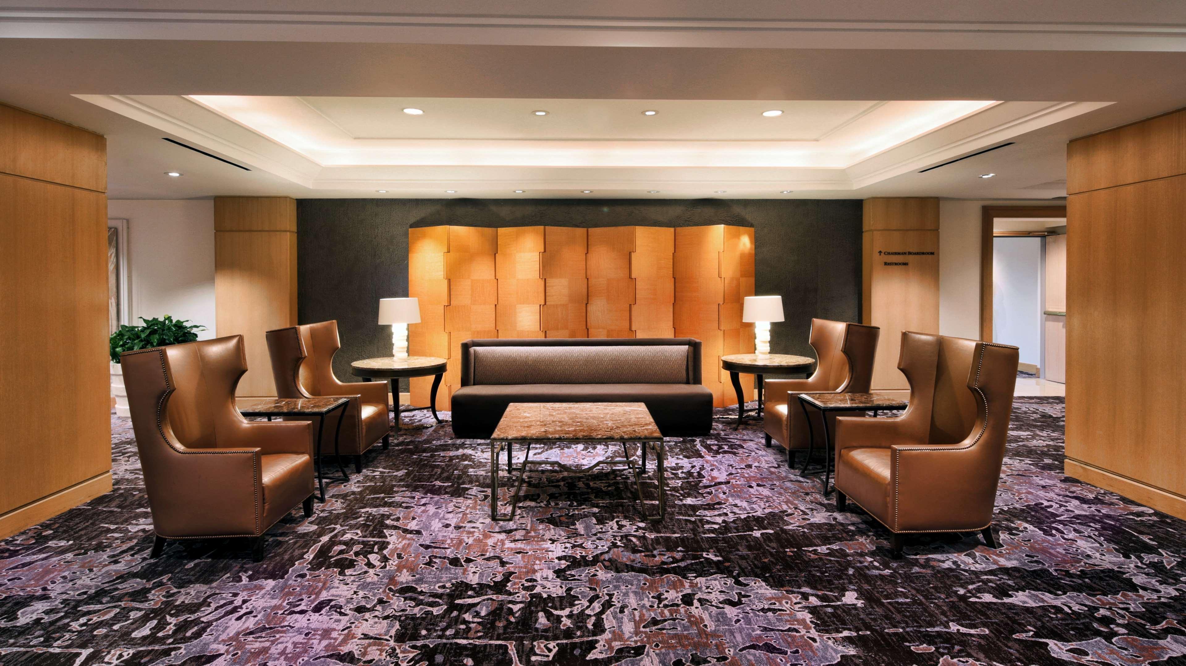 Vista Lobby Hilton Los Angeles Airport