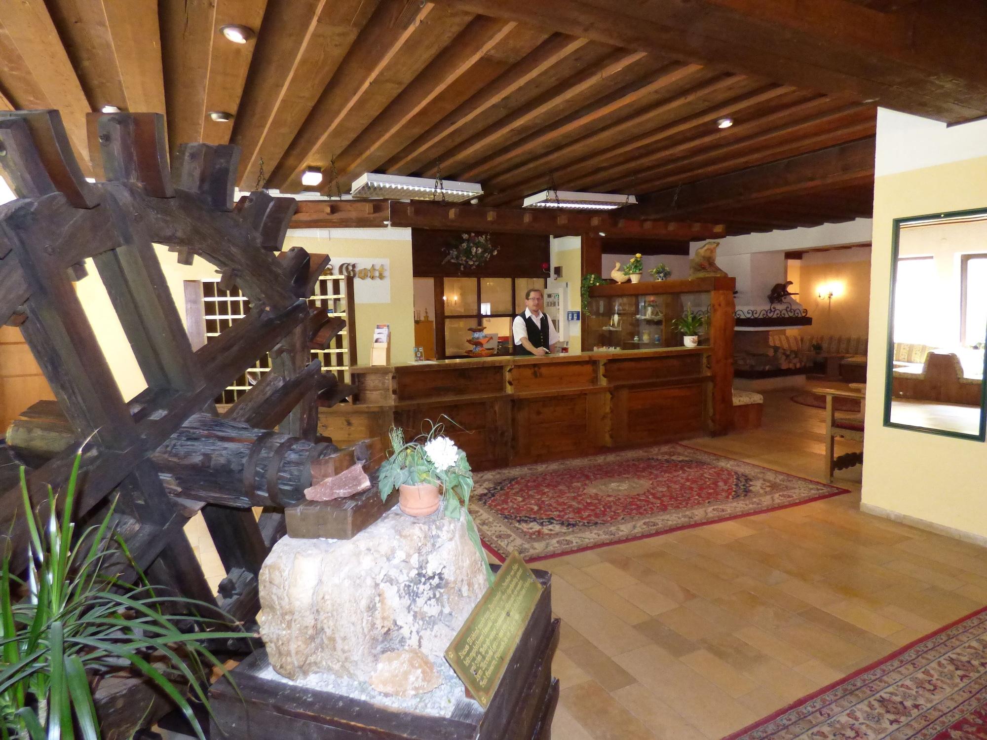 Vista Lobby Alpenhotel Dachstein