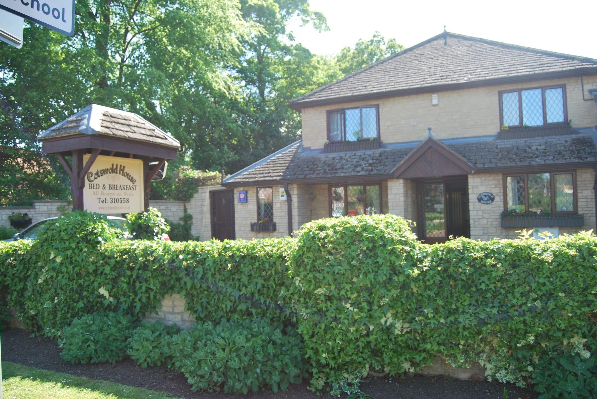 Vista Exterior Cotswold House