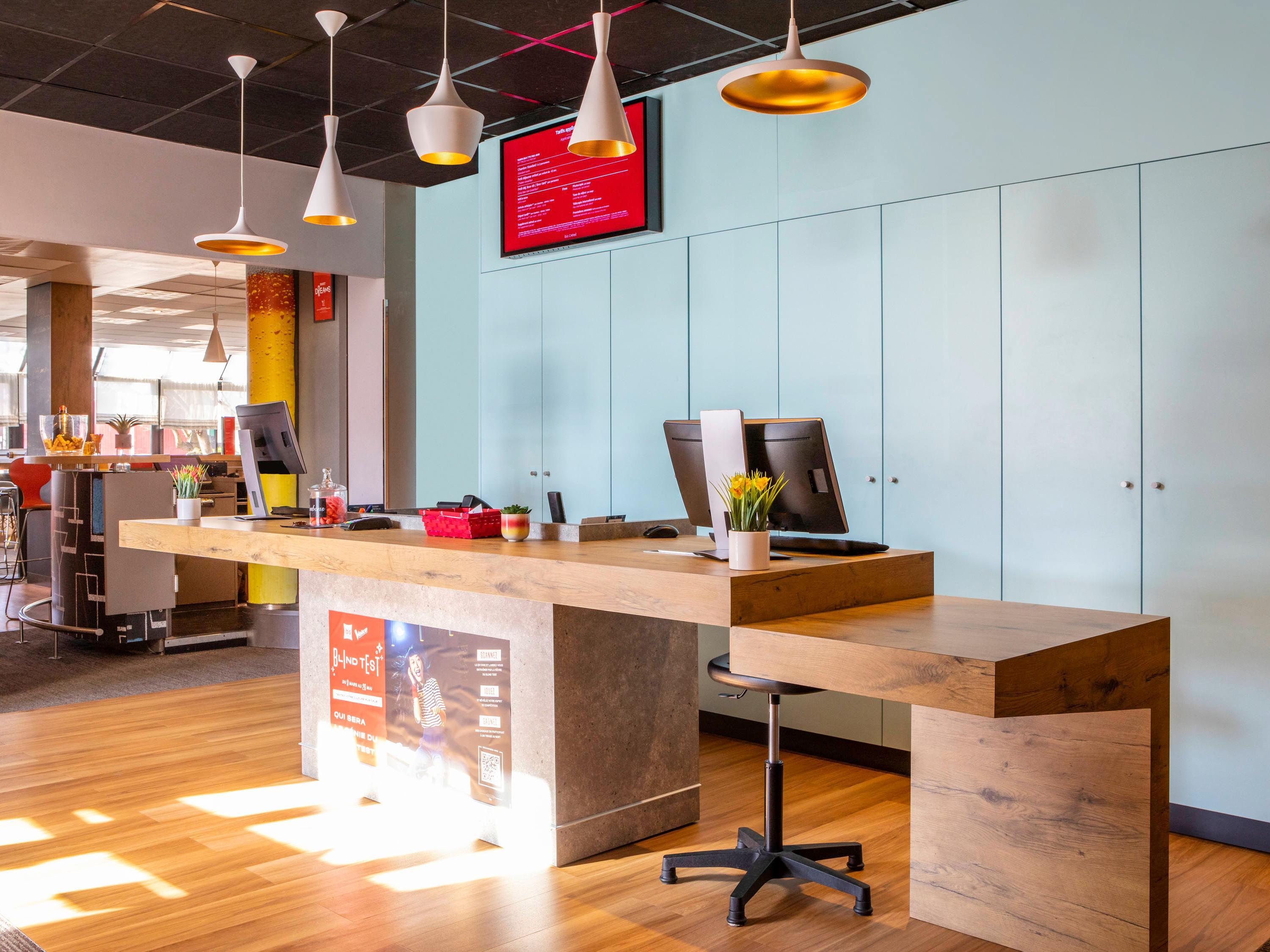 Vista Lobby ibis Creteil