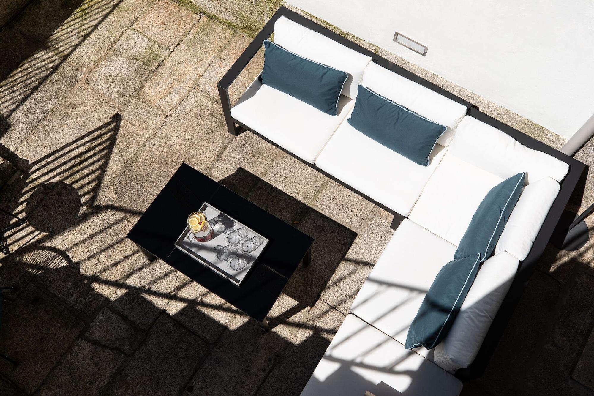 Vista Exterior Gallery Townhouse & Home