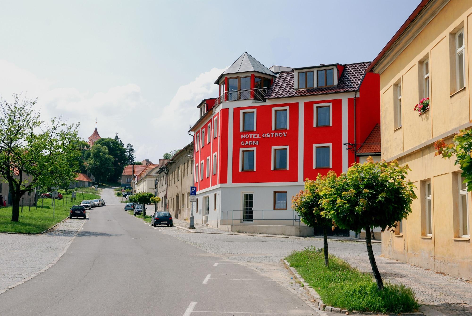 Varios Hotel Ostrov Garni