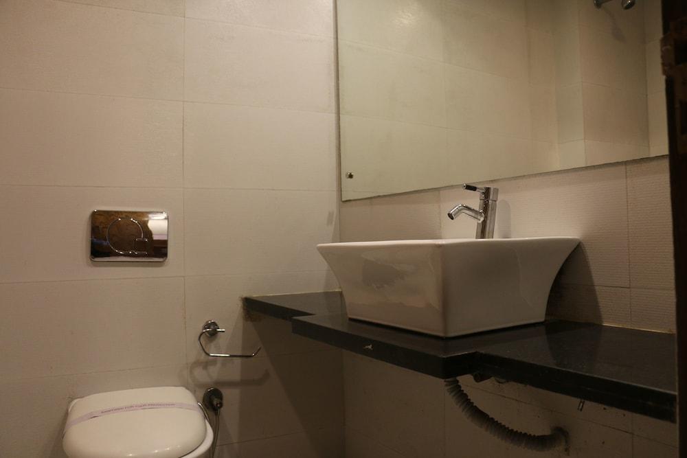 Equipamiento de Habitación Check In Room New Delhi Railway Station