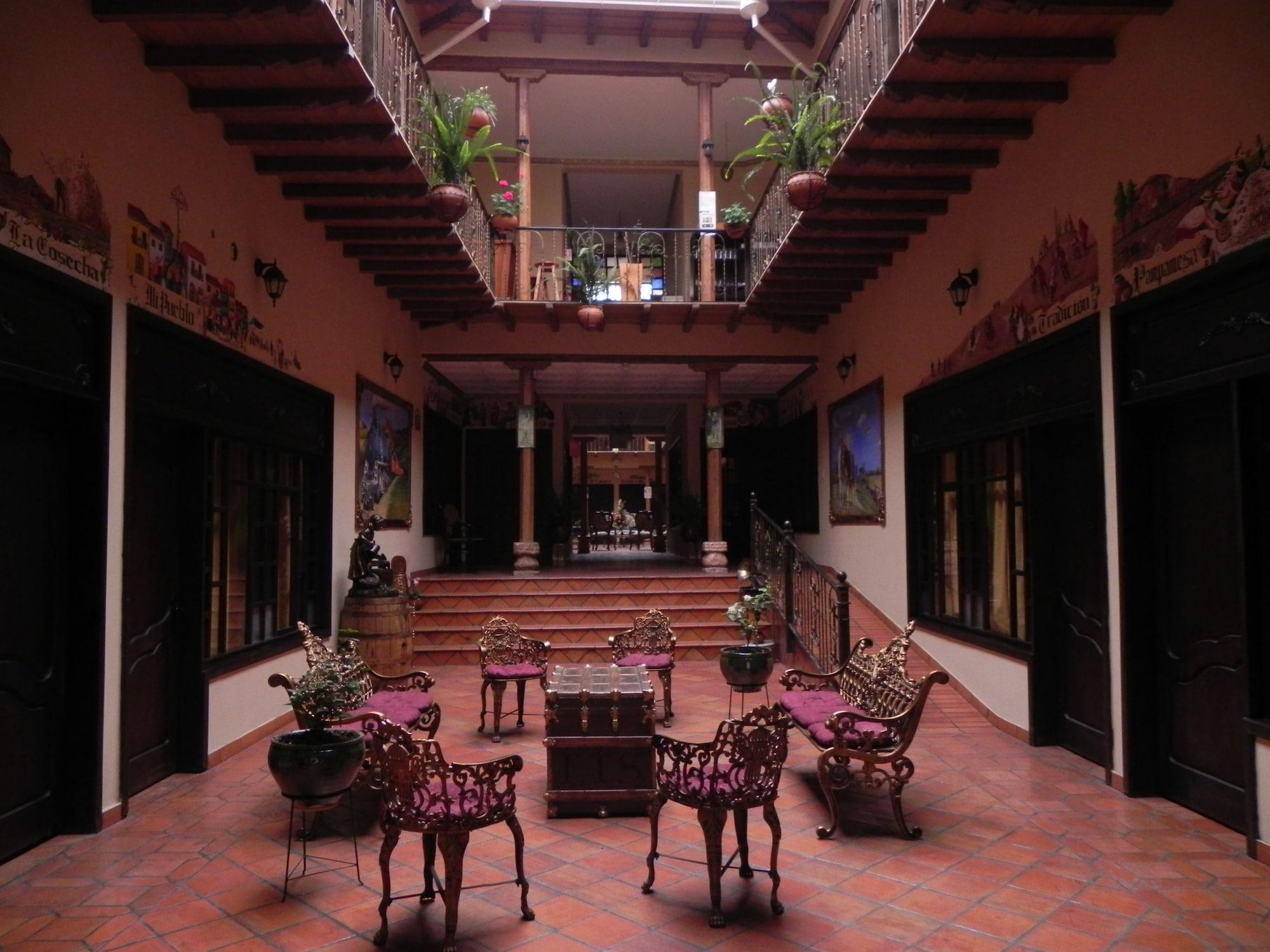 Vista Lobby Hotel Vieja Mansion