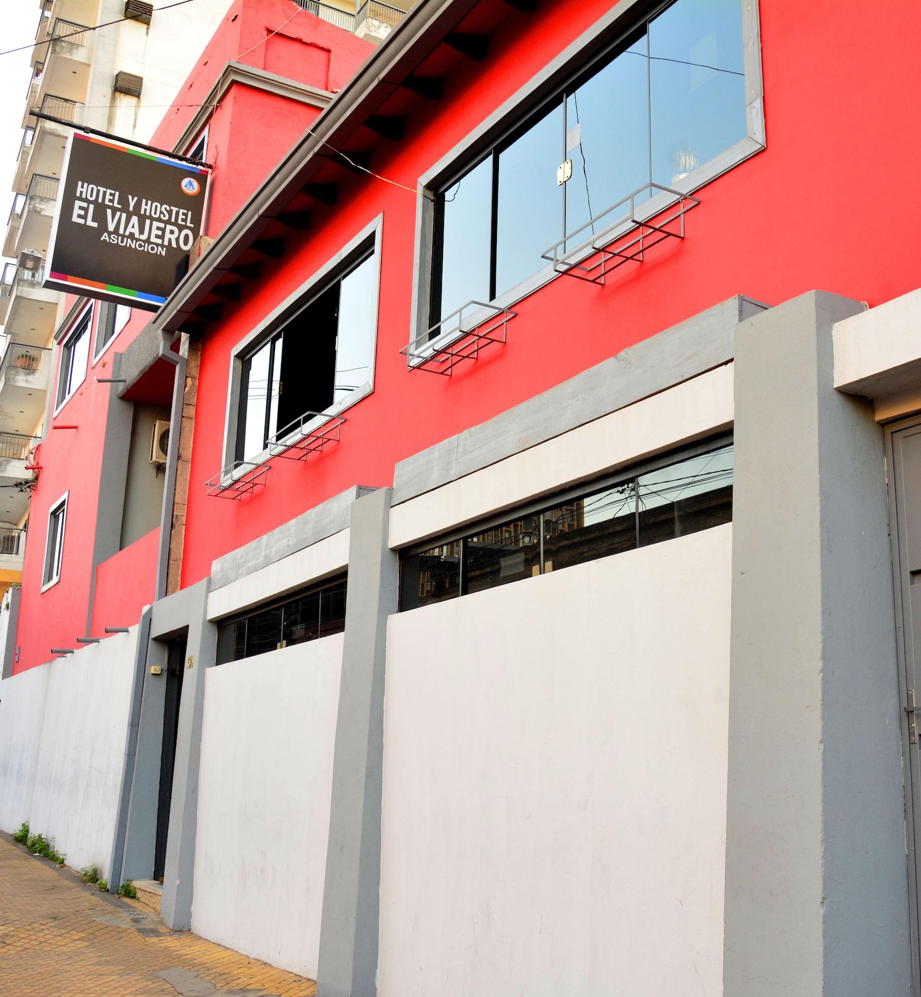 Vista Exterior El Viajero Asuncion Hostel & Suites
