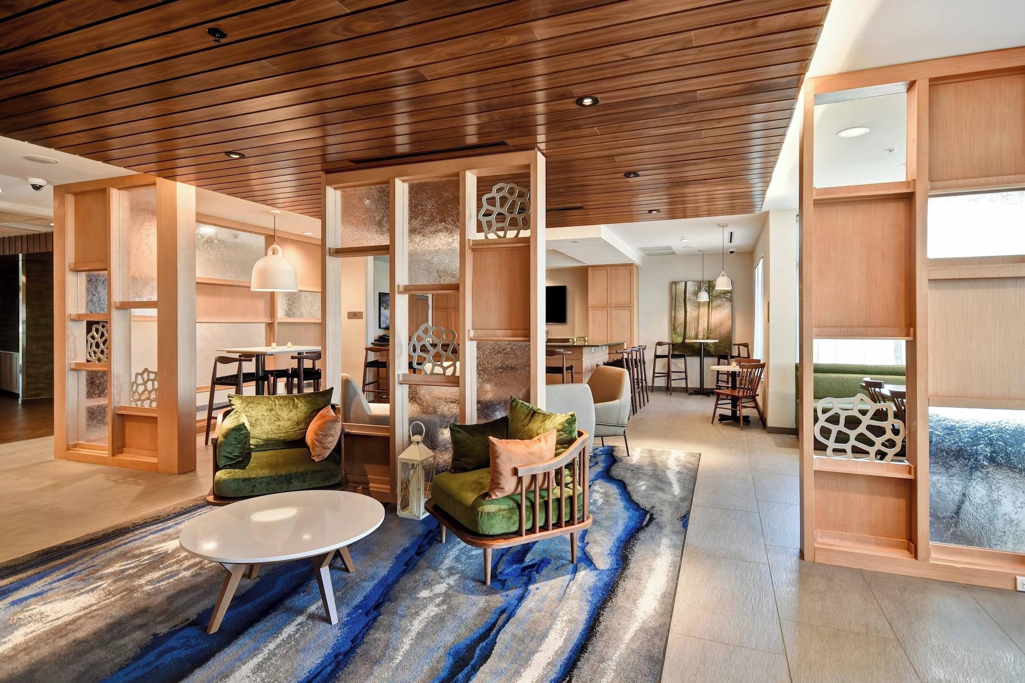 Vista Lobby Fairfield Inn & Suites by Marriott Plymouth