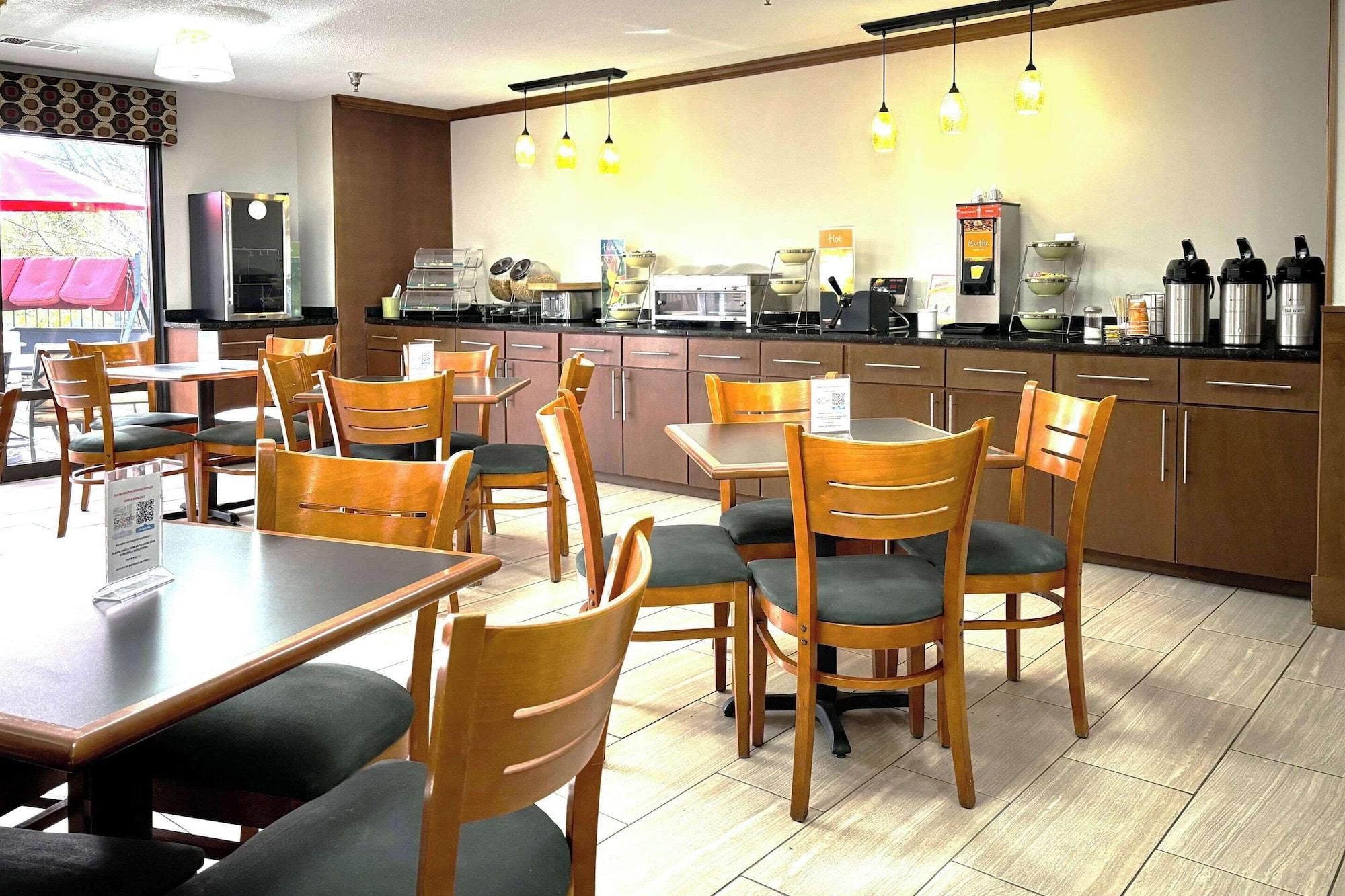 Restaurant Quality Inn & Suites