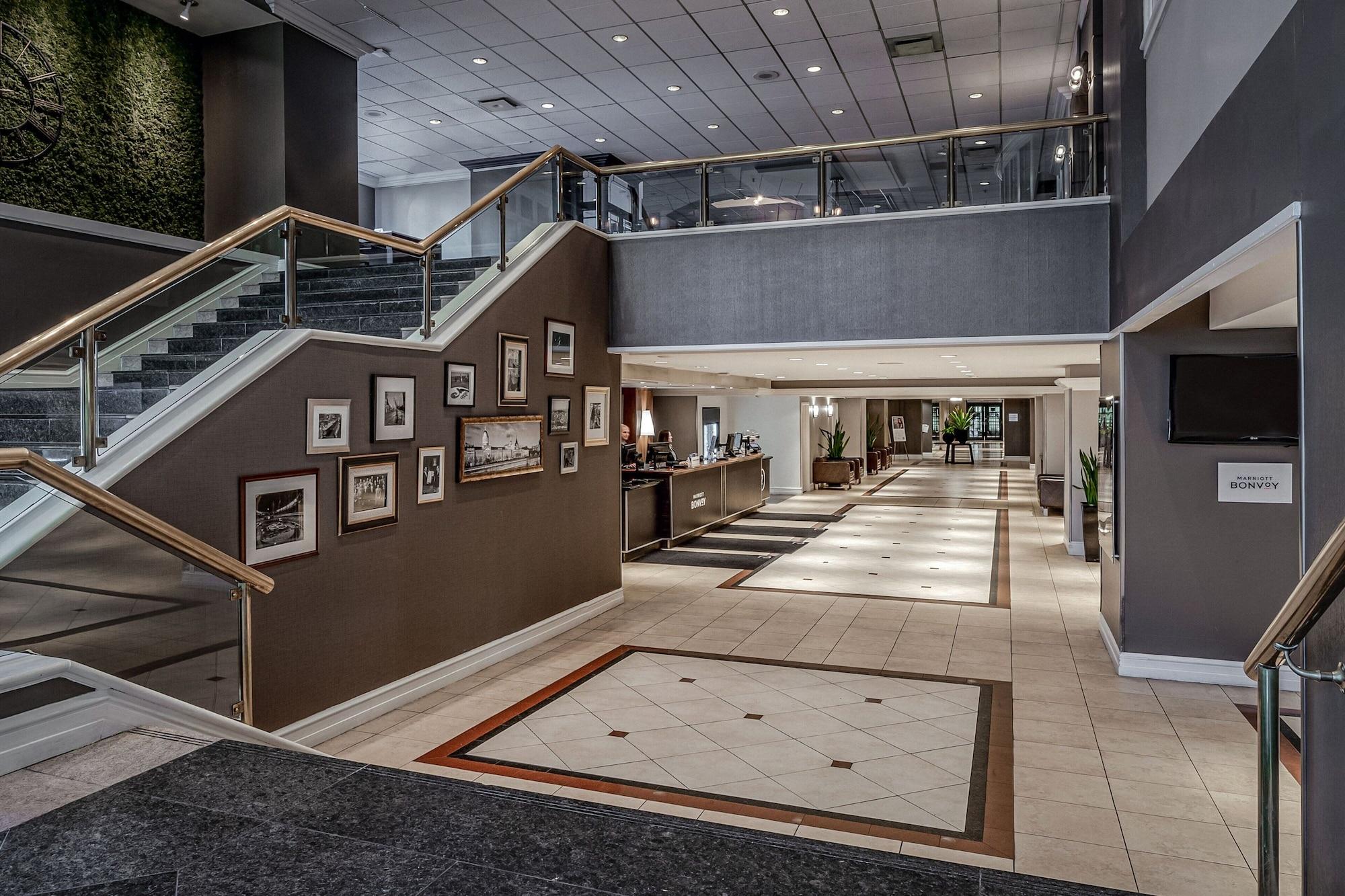 Vista Lobby Delta Hotels by Marriott Montreal