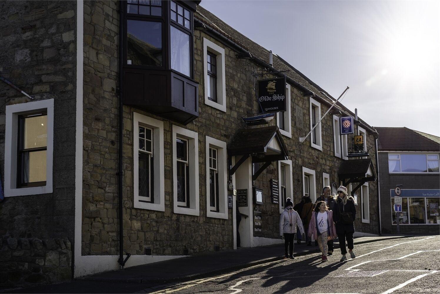 Varios The Olde Ship Inn