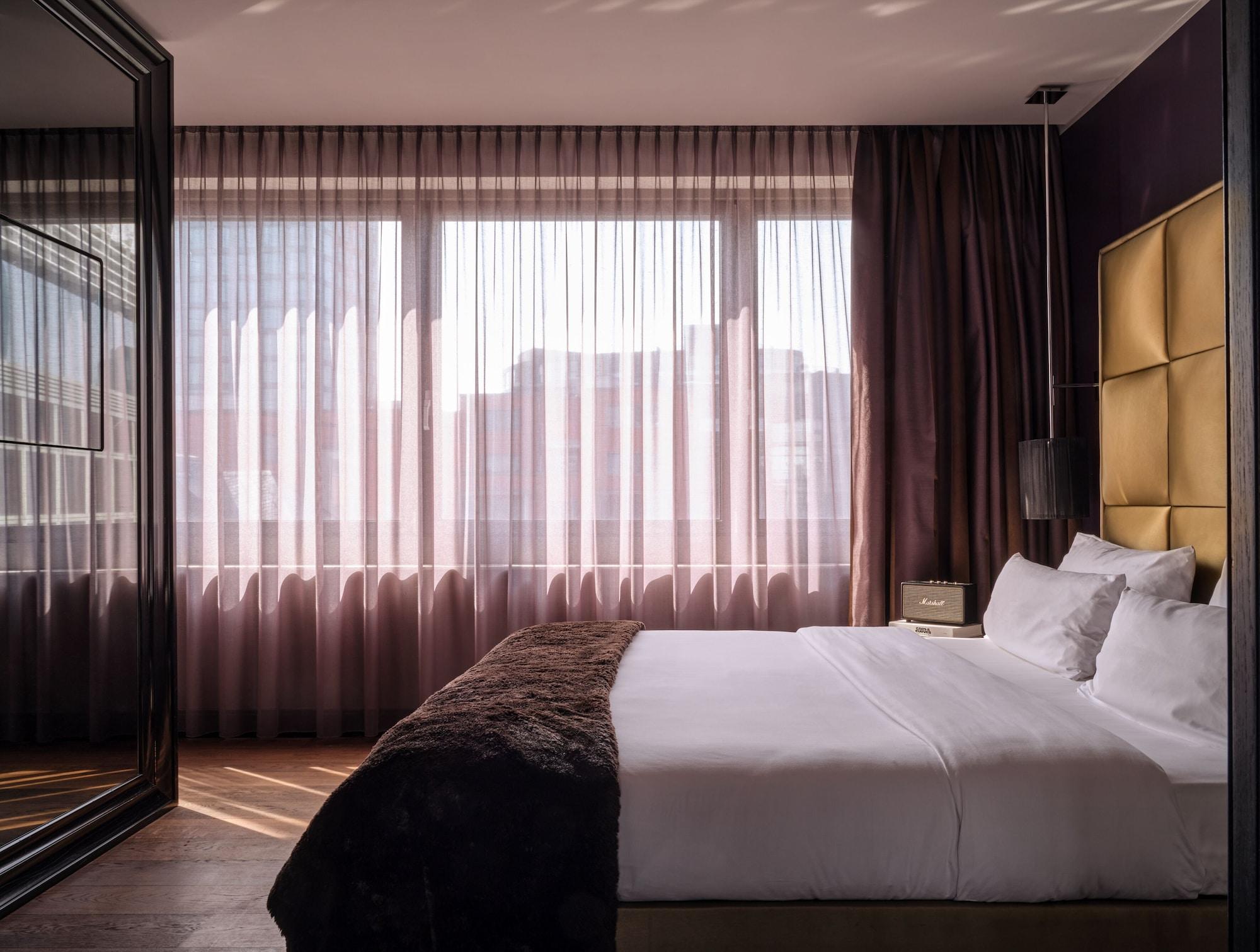 Habitación Roomers Frankfurt, Autograph Collection