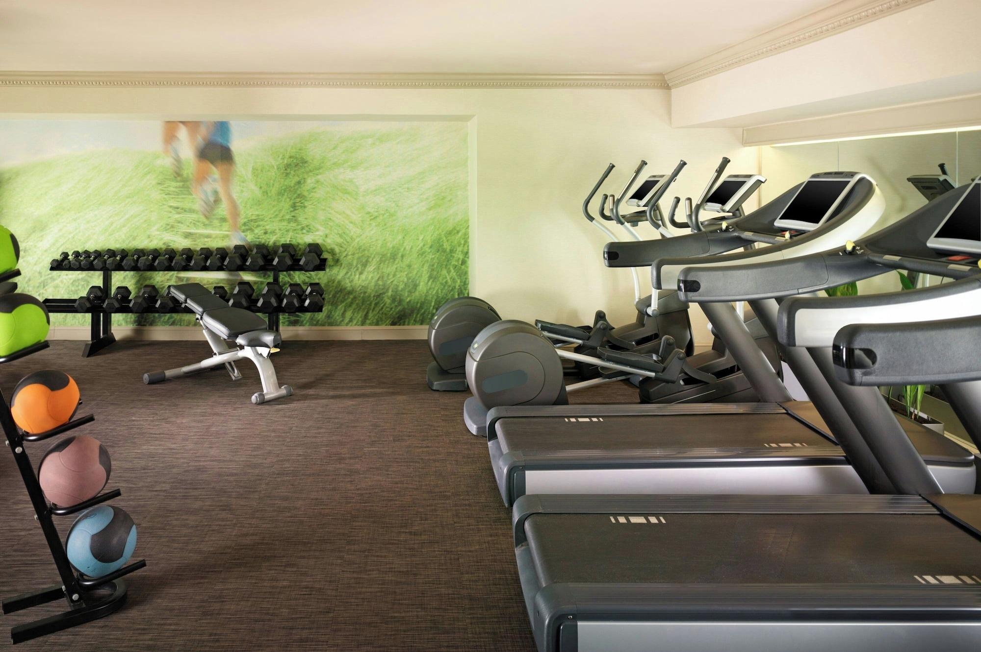 Gimnasio The College Green Hotel Dublin, Autograph Collection