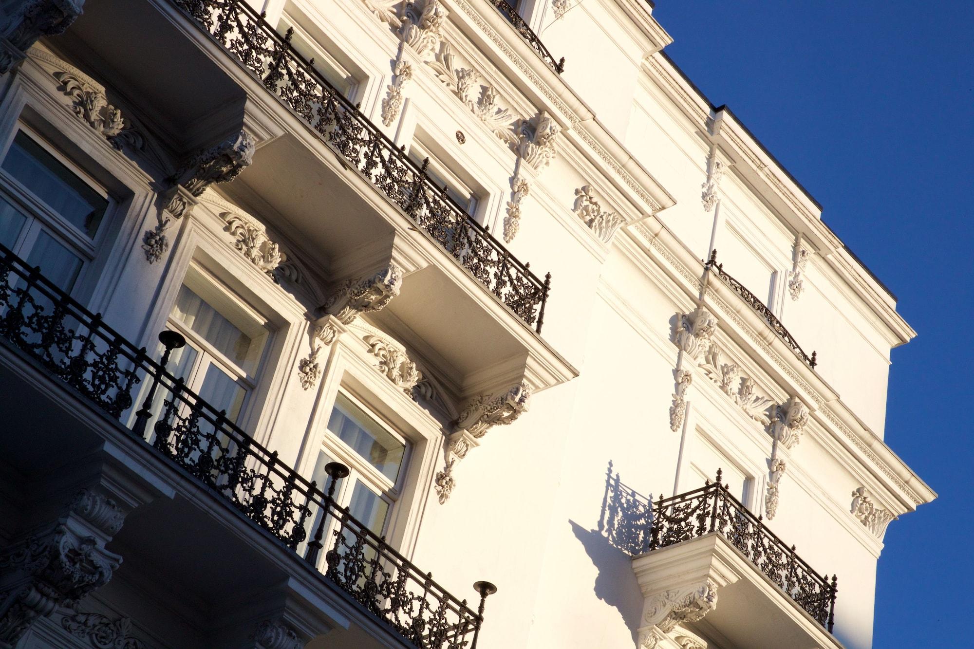 Vista Exterior 54 Queens Gate Hotel