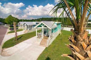 Alojamiento - Cozy Tiny Home near JAX airport and River City Marketplace