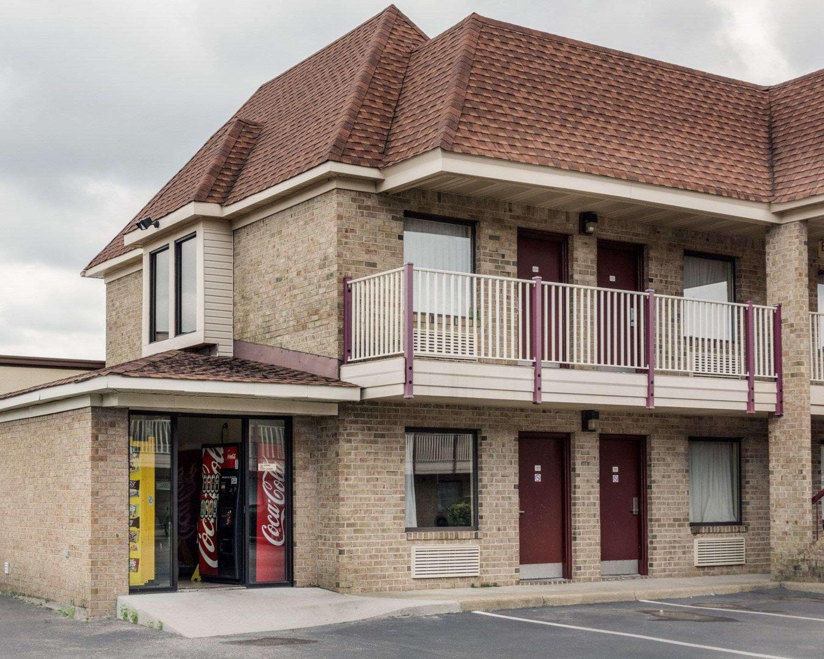 Vista Exterior Quality Inn Little Creek