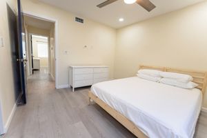 Alquiler Vacacional - Luxury Living Redefined with a Charming 2-bedroom apartment in Downey