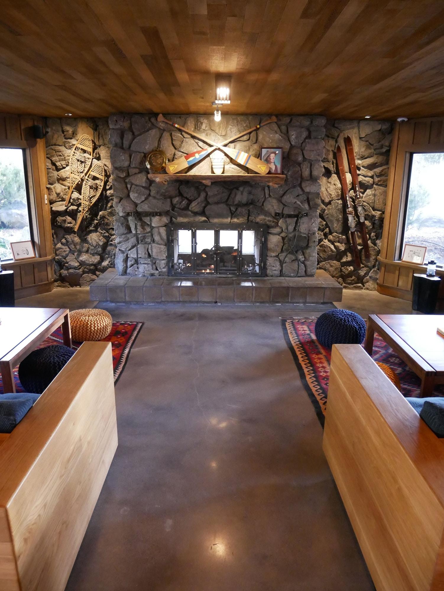 Vista Lobby Station House Inn - Near Heavenly Gondola