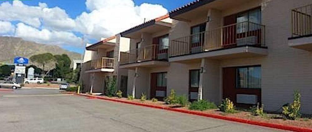 Vista Lobby Extend-A-Suites Utep