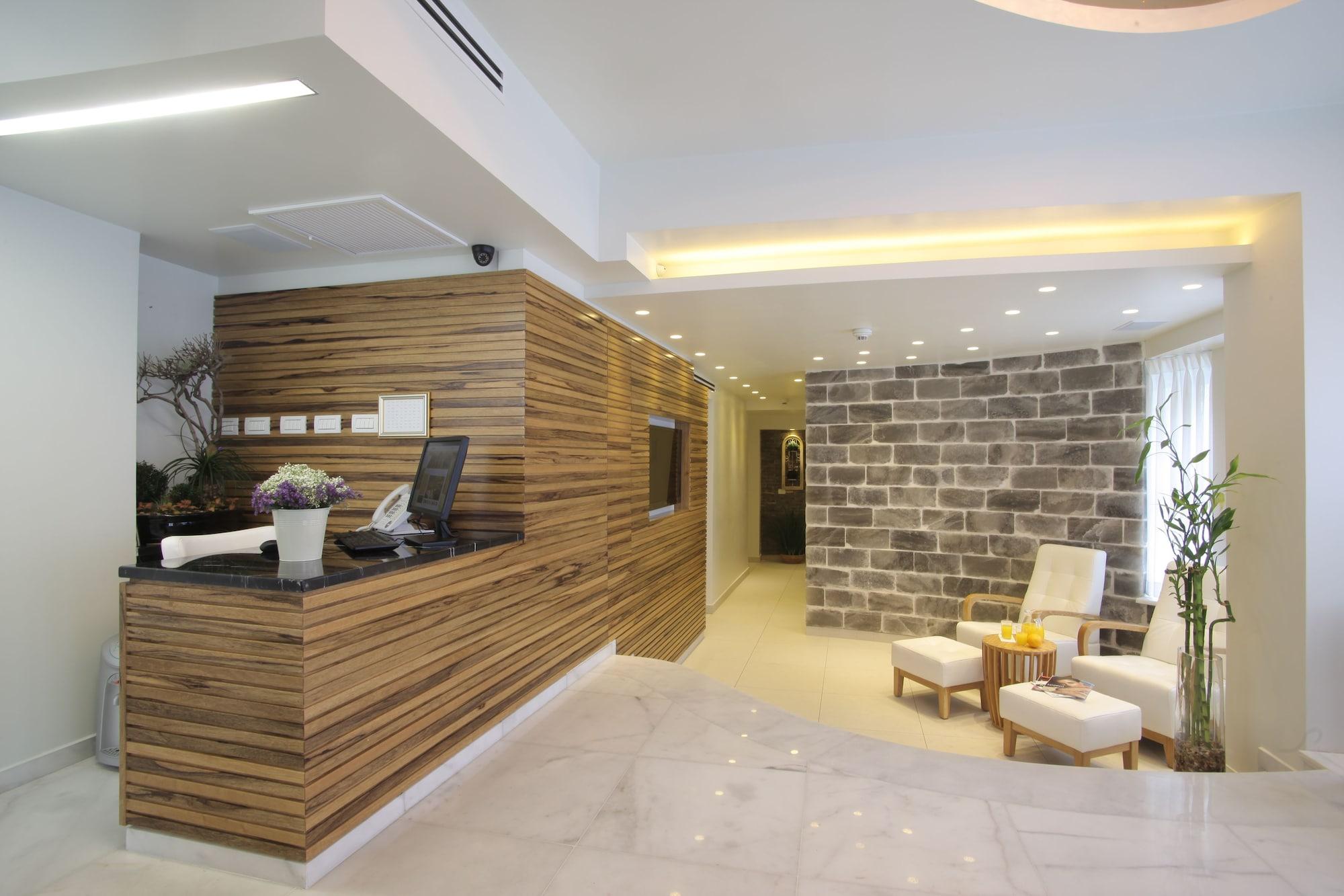 Vista Lobby The Bell Boutique Hotel
