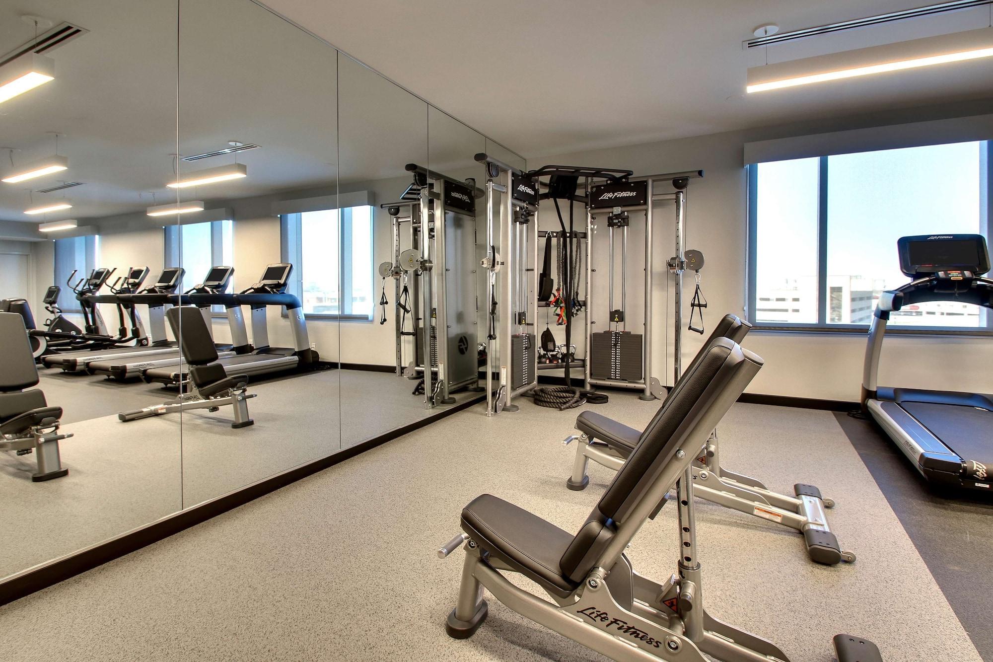 Gimnasio The Rose Chicago, Tapestry Collection by Hilton