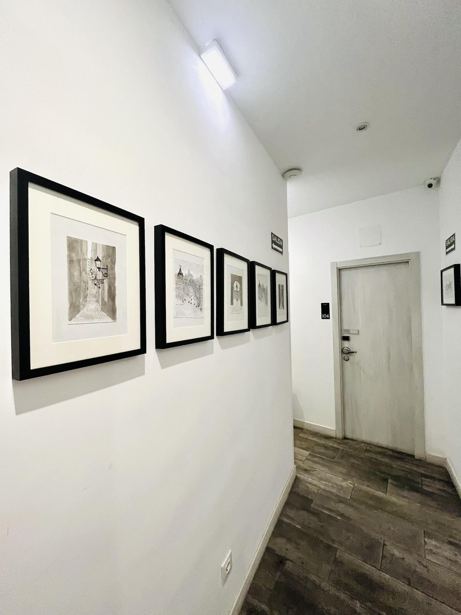 Varios Hostal Abami II
