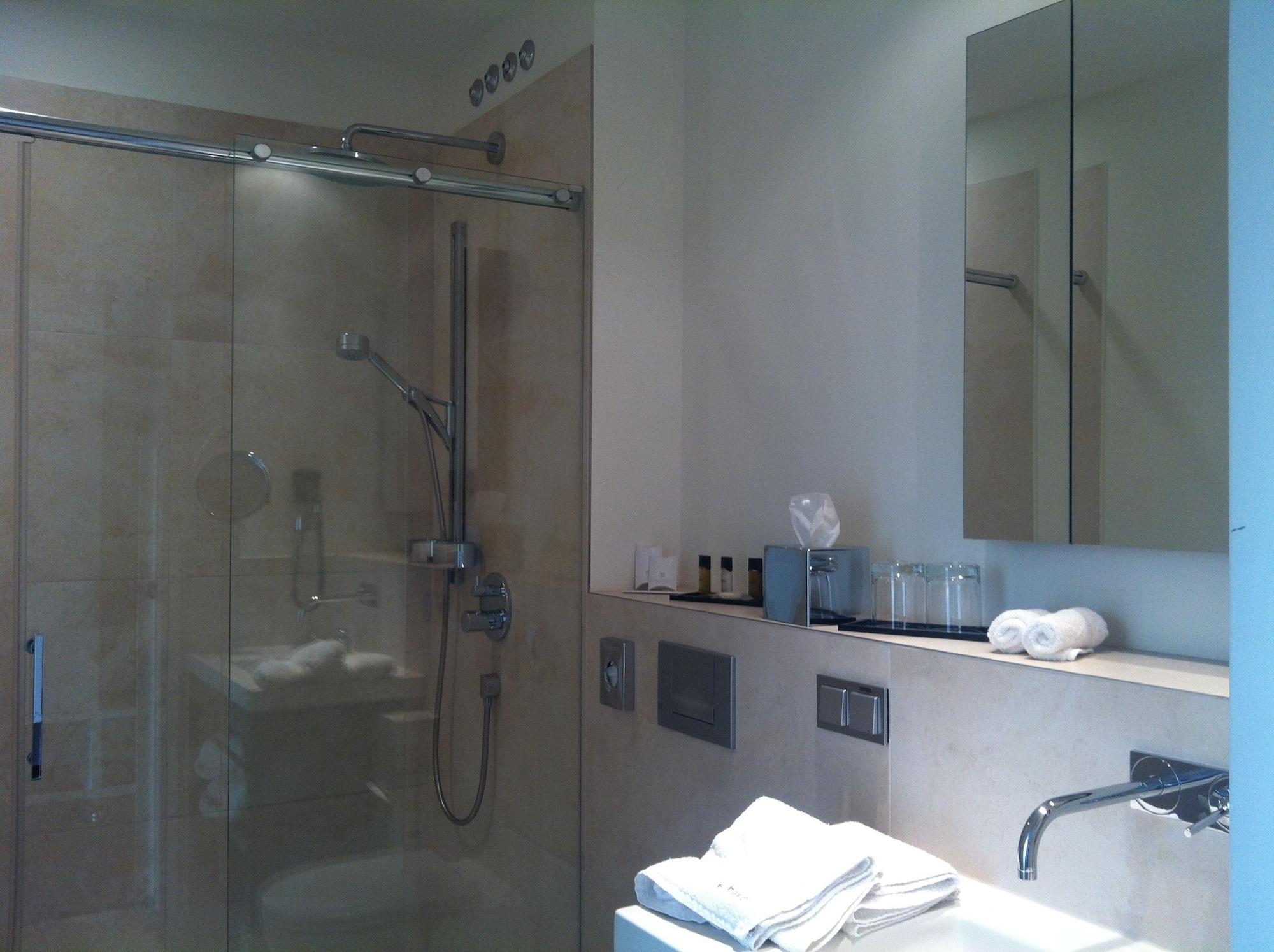 Equipamiento de Habitación Hotel Eberhards am Wasser
