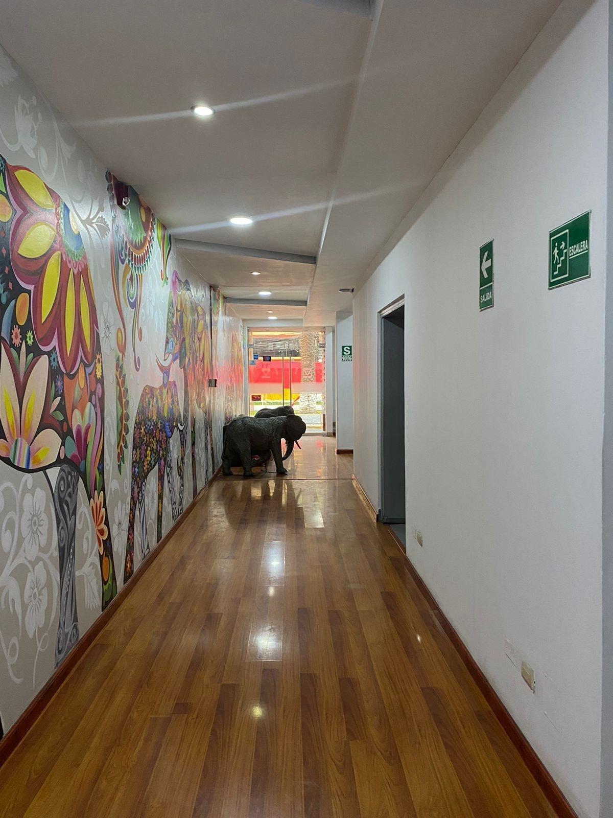 Varios Hotel Victoria