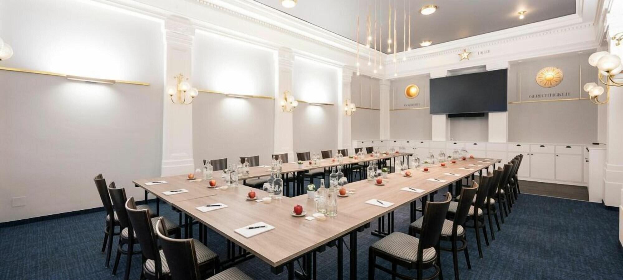 Sala de reuniões Hotel Stern Chur