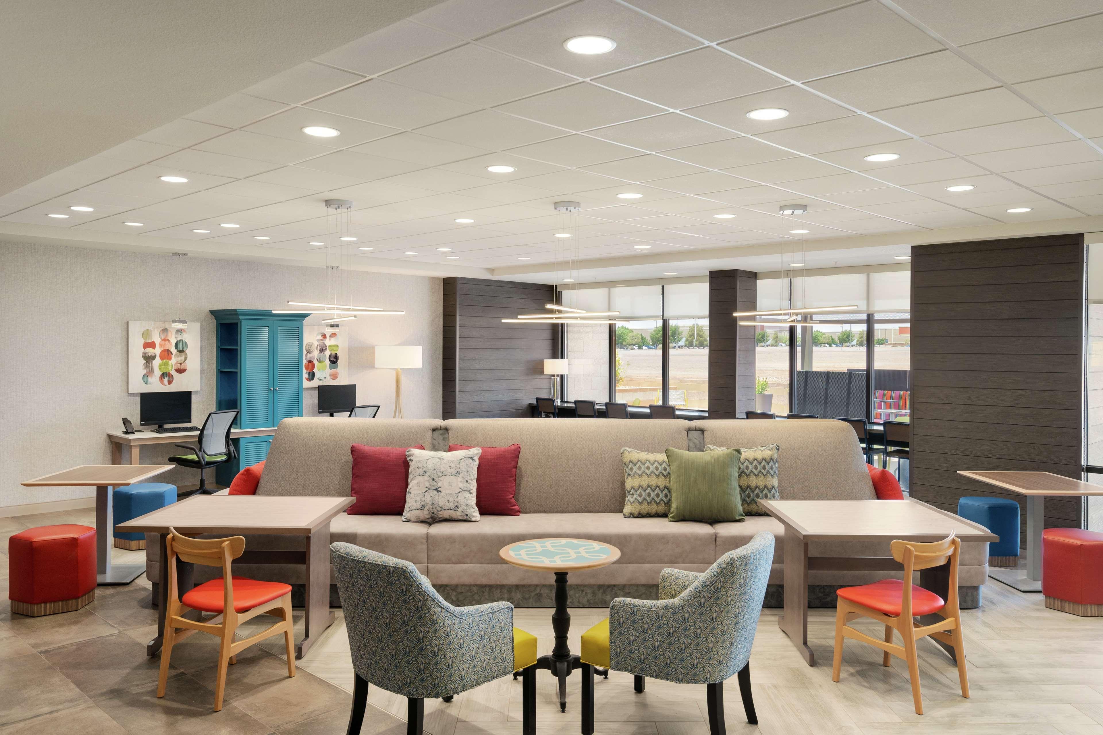Vista Lobby Home2 Suites By Hilton Alamogordo White Sands