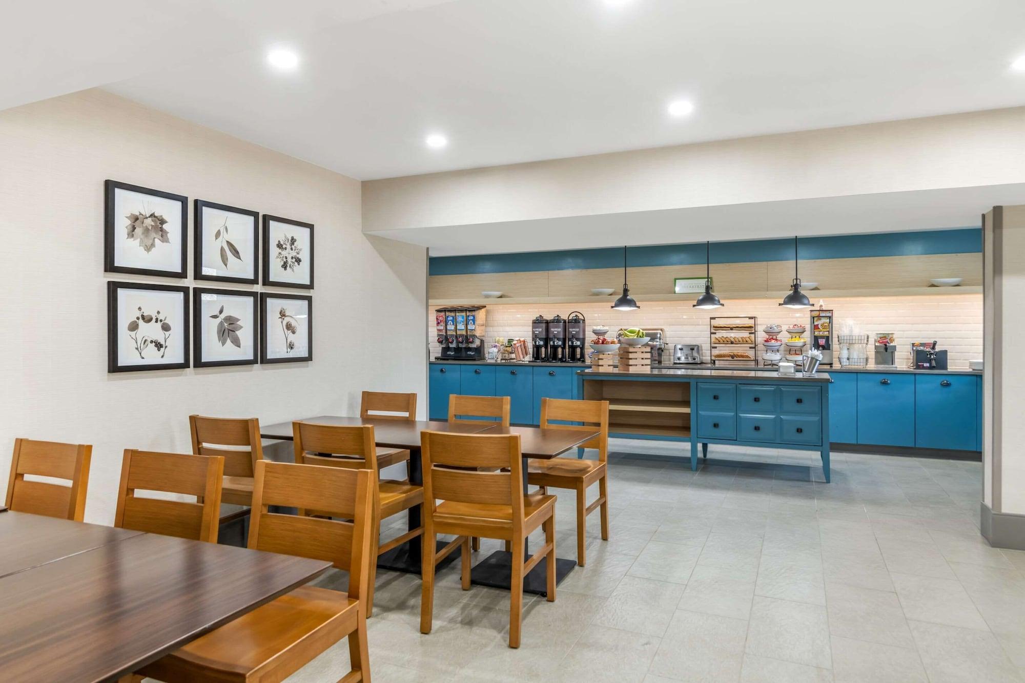 Restaurant Country Inn & Suites by Radisson, Atlanta Airport South, GA