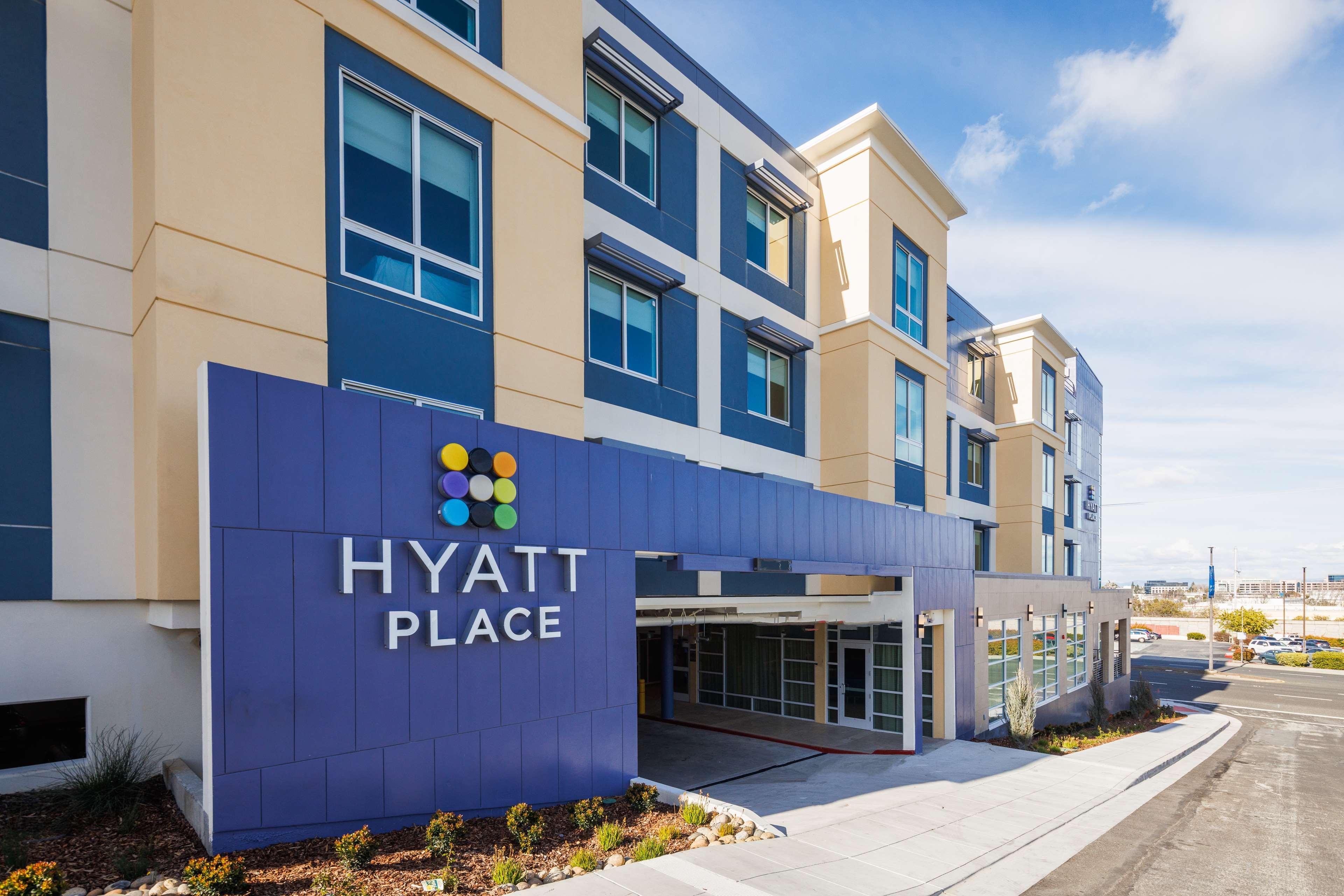 Vista Exterior Hyatt Place San Carlos
