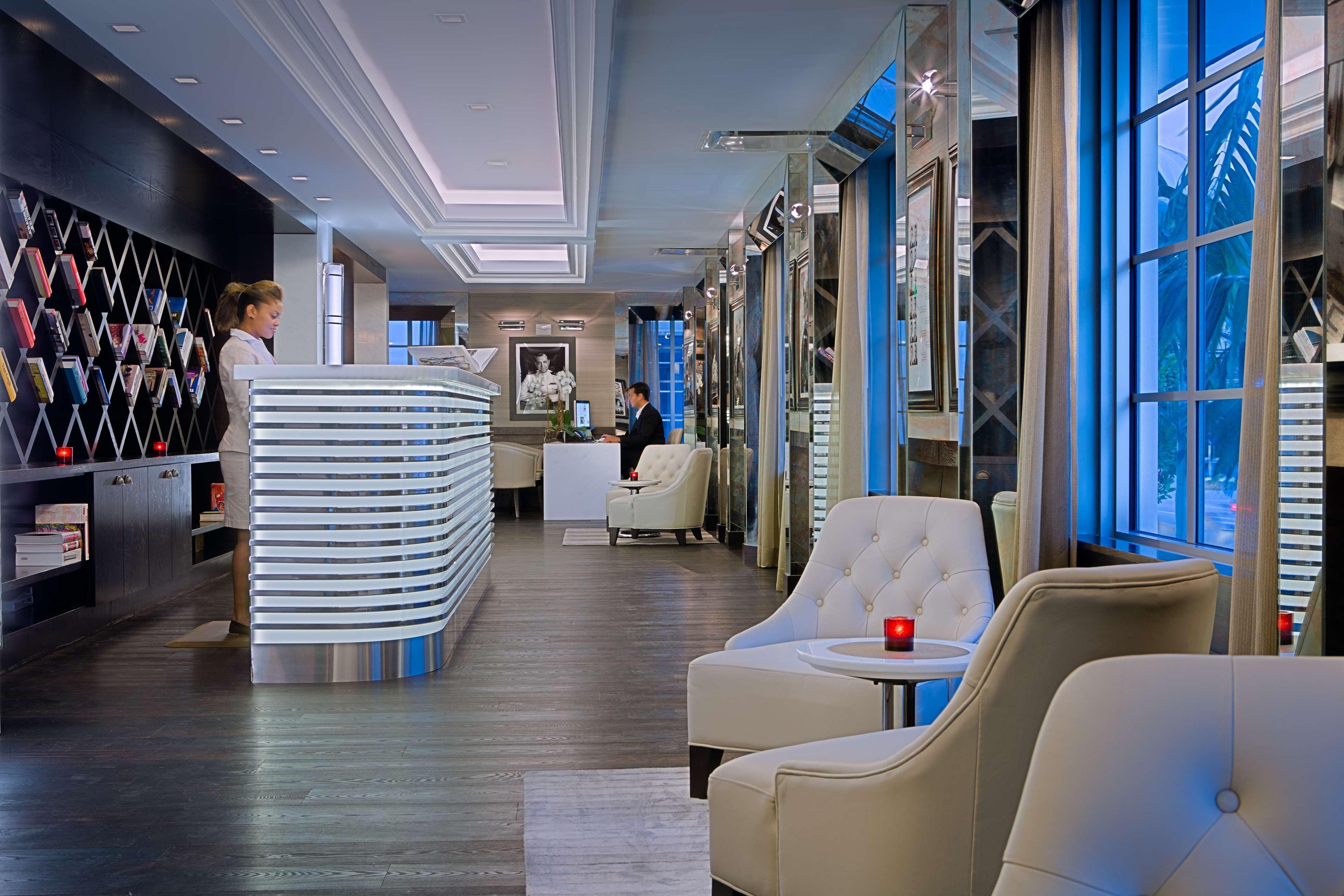 Vista Lobby Gale South Beach, Curio Collection by Hilton