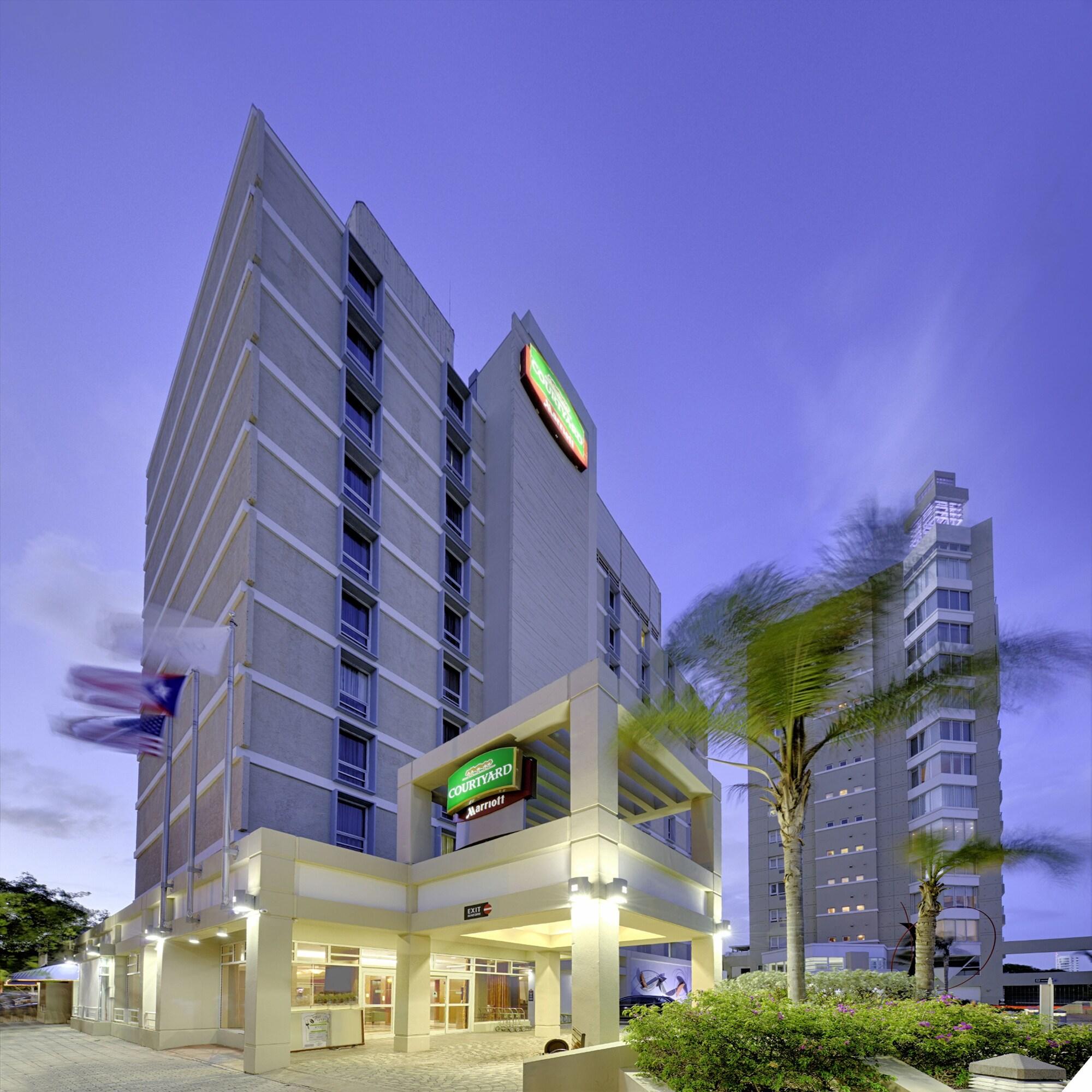 Vista Exterior Courtyard by Marriott San Juan Miramar