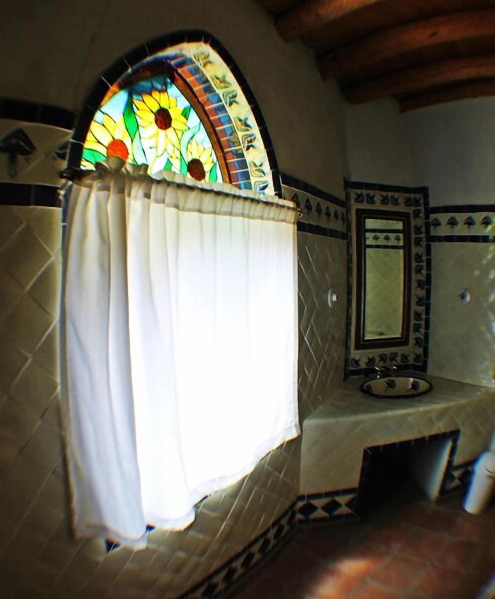 Equipamiento de Habitación Hacienda del Río Batopilas
