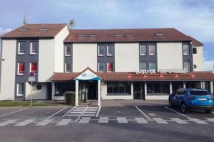 Alojamiento - Inter-Hotel Reims La Neuvillette