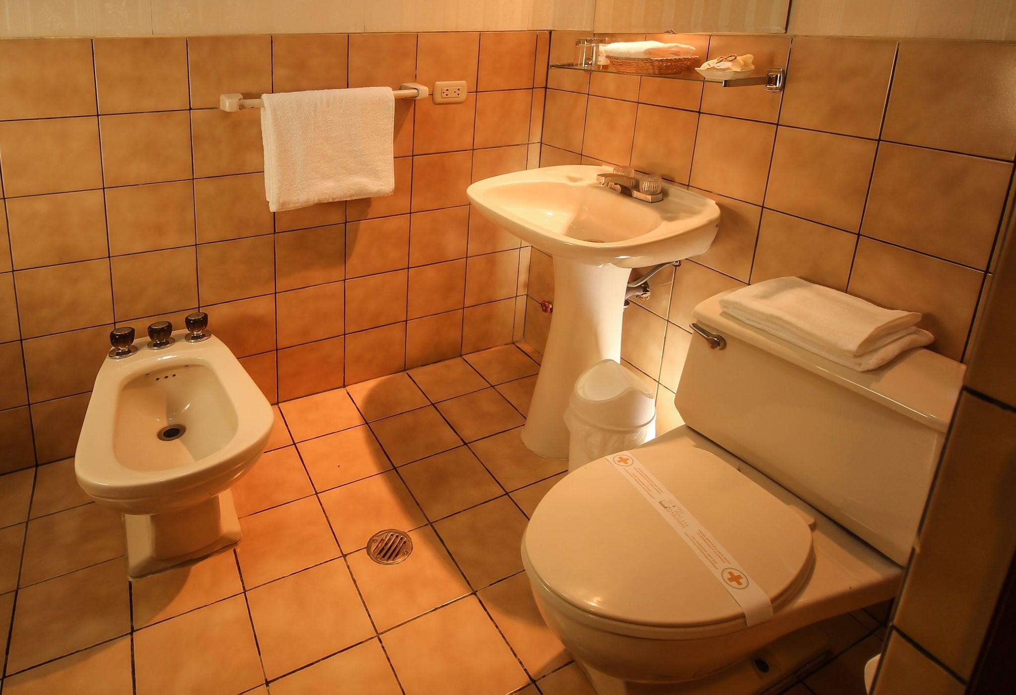 Banheiro HOTEL MELIANA