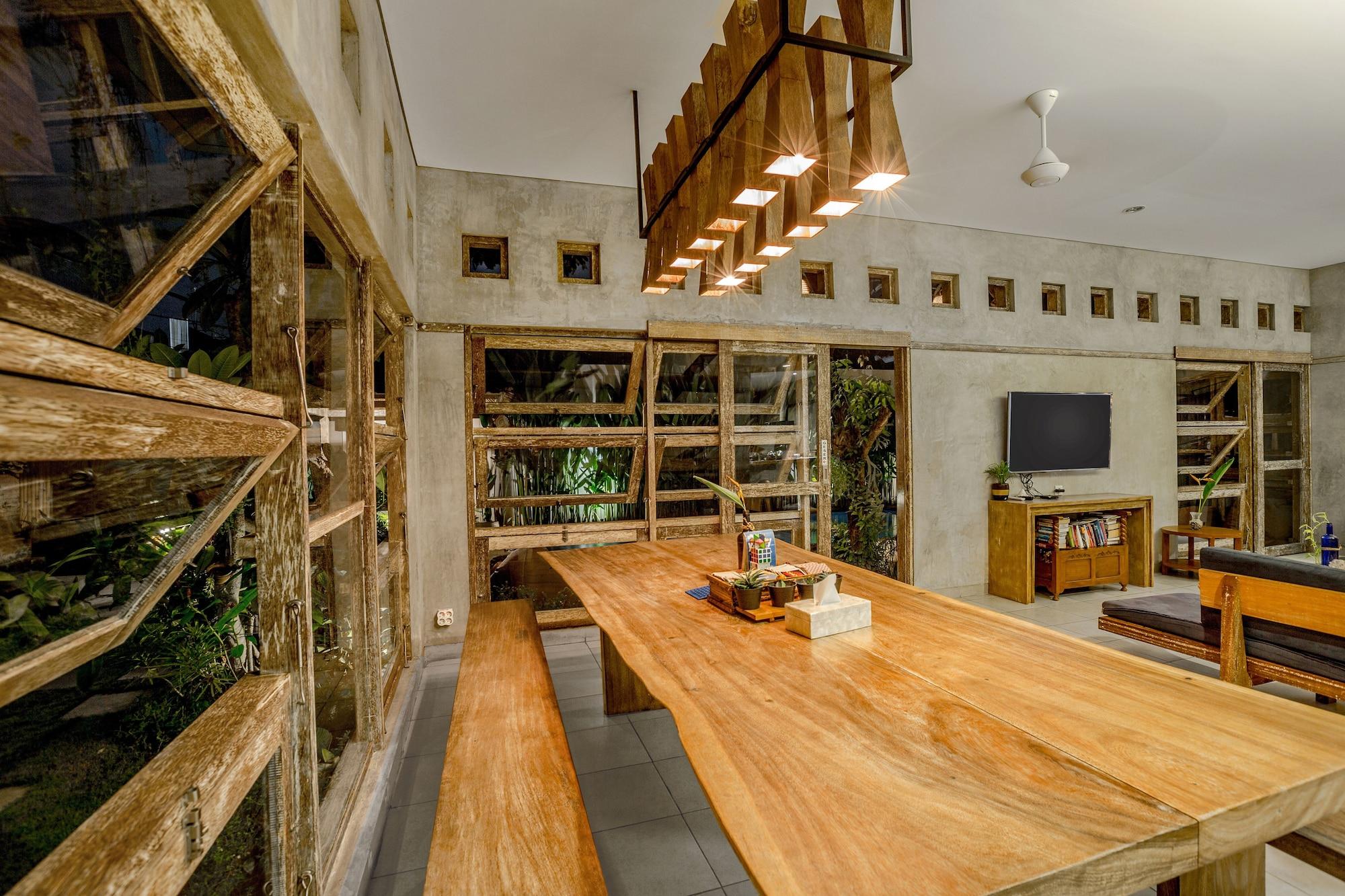 Vista Lobby Lokal Bali Hostel