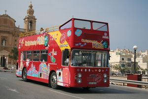 Actividad - City Sightseeing Malta - Tour en autobús turístico con opción a paseo en barco por el puerto