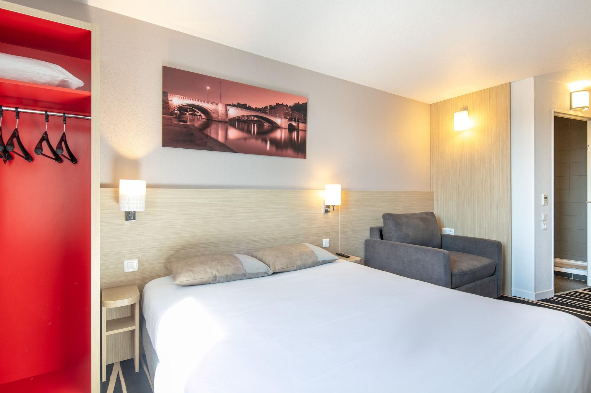 Set de Habitación B&B HOTEL Lyon Aéroport St Quentin Fallavier