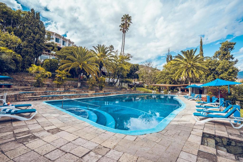 Vista Piscina Hotel Victoria Oaxaca