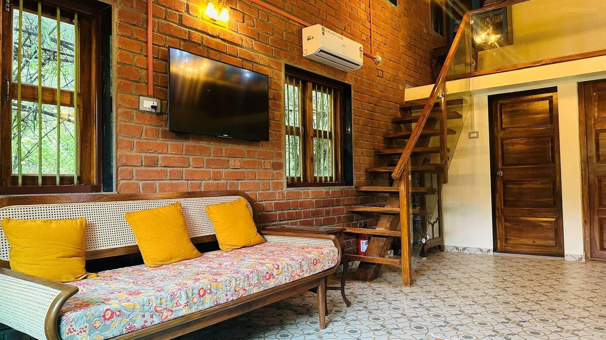 Vista Lobby Green Roots Farm Stay