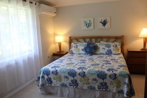 Alquiler Vacacional - Baywatch - seaside villa, modern, spectacular location & garden, pool, cook