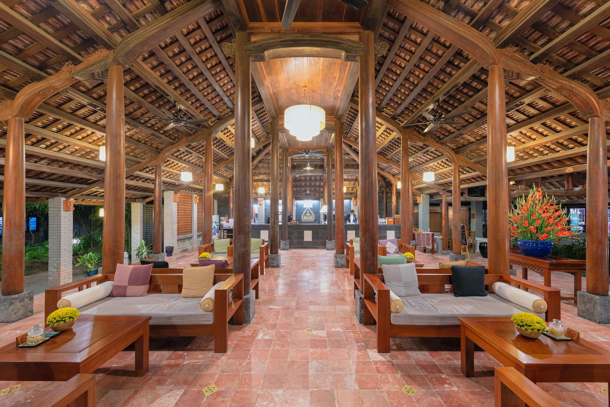 Vista Lobby Pilgrimage Village Hue