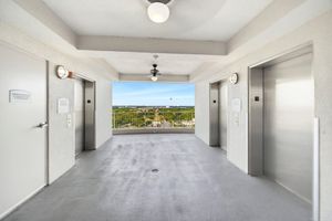 Arriendo temporal - 12 Floors Up With King Bunks and Resort Pool
