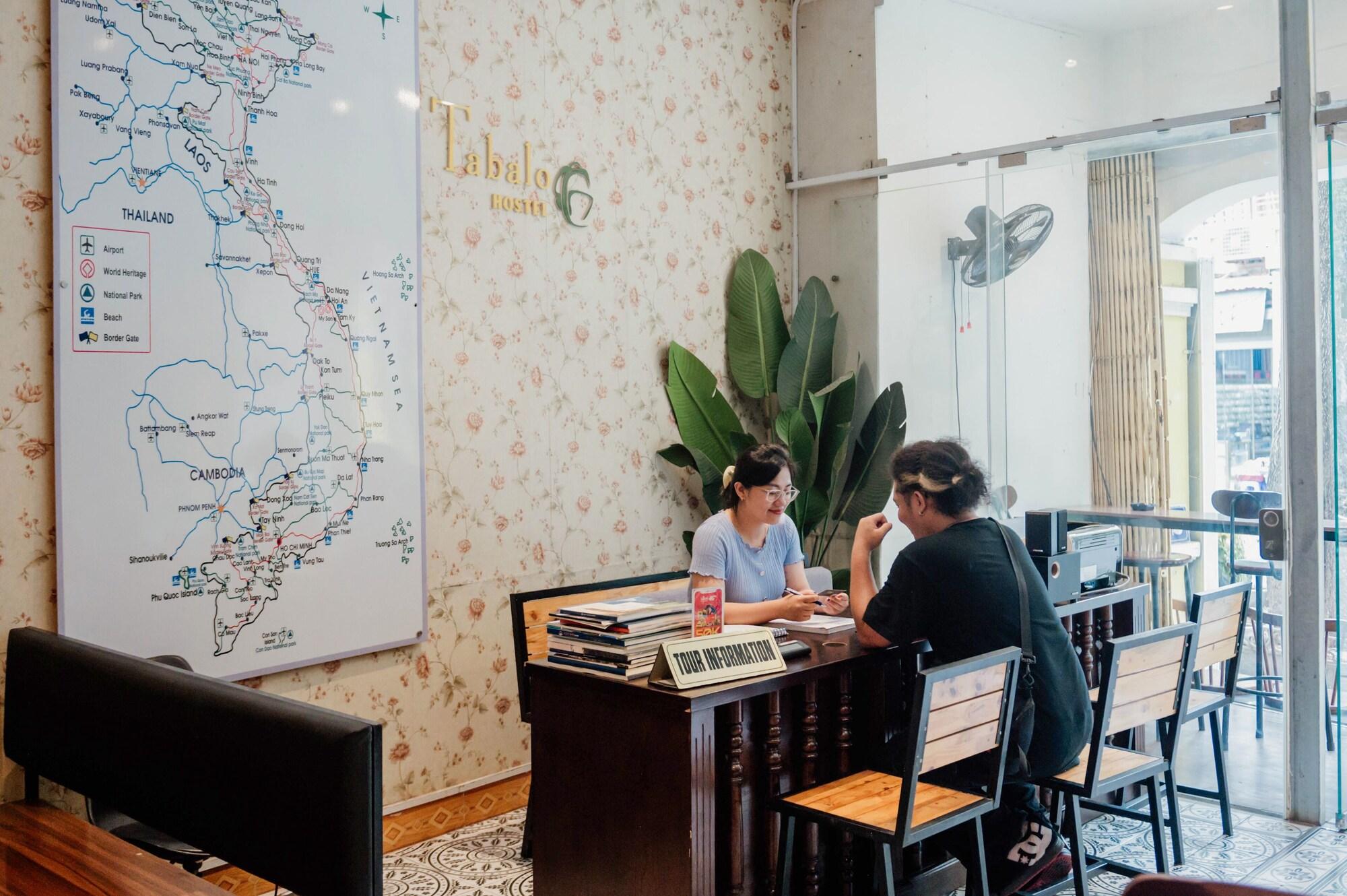 Vista Lobby Tabalo Hostel Hanoi