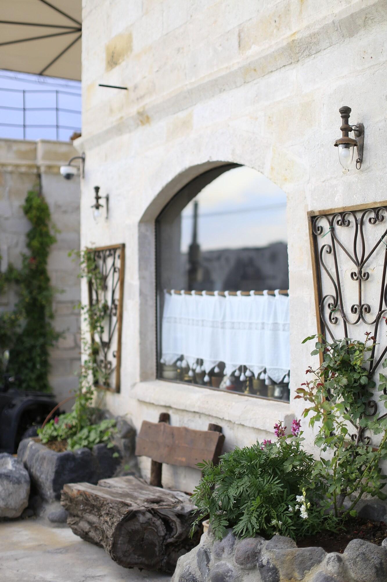 Vista Exterior Koza Cave Hotel