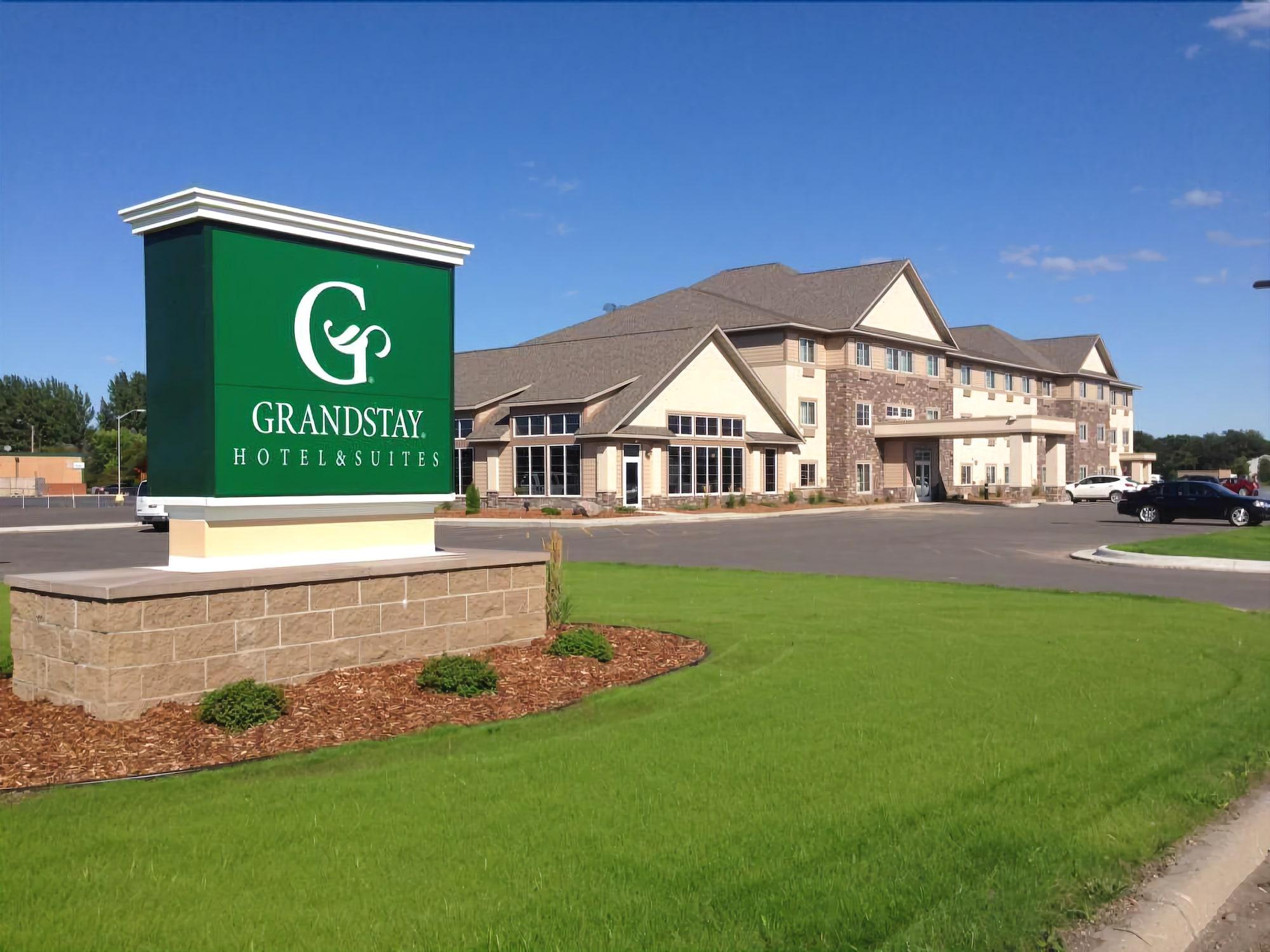 Vista Exterior Grandstay Hotel Suites Thief River Falls