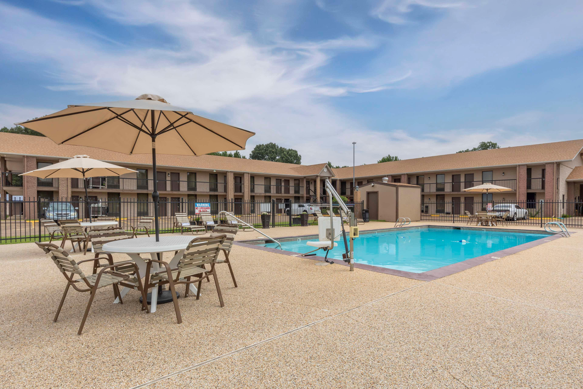 Vista Piscina Best Western Of Hope